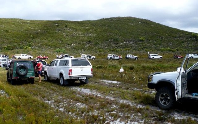 Die deelnemers aan die 4 x 4 rit op die plaas, Klein Hagelkraal, van Jan Koekemoer